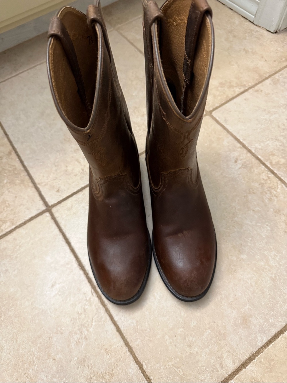 Ariat Brown Leather Lace-Up Western Boots